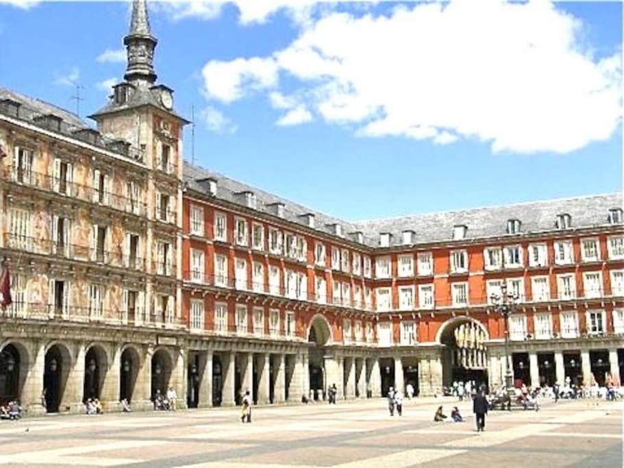 El Apartamento En Opera Palacio Real Madrid Eksteriør billede