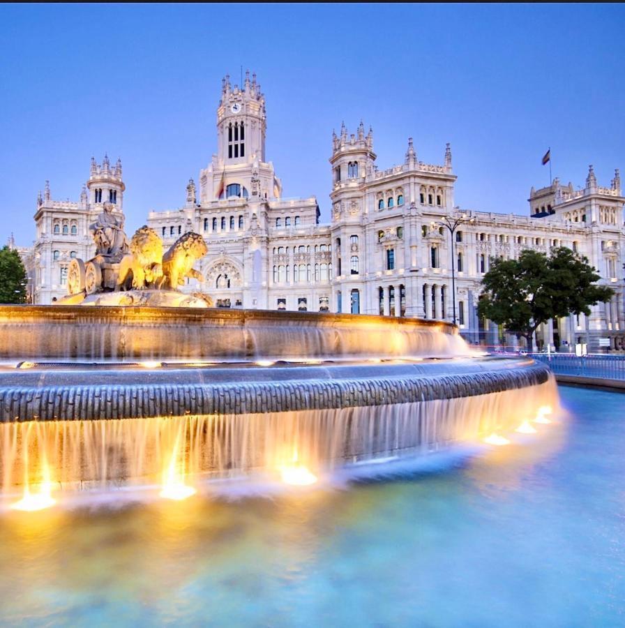 El Apartamento En Opera Palacio Real Madrid Eksteriør billede